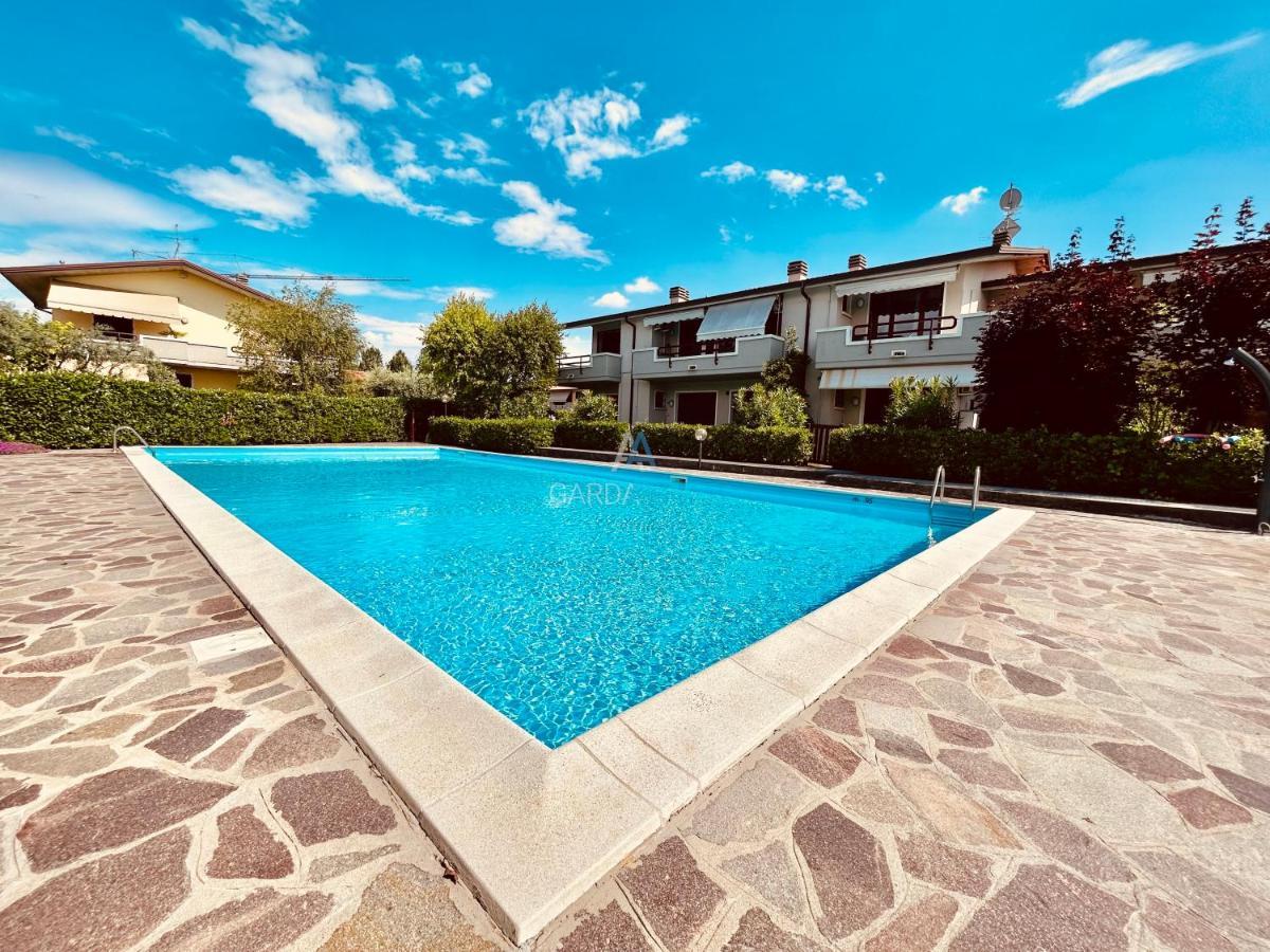 Perseo Apartment - 200M Dal Lago Di Garda Sirmione Exterior photo